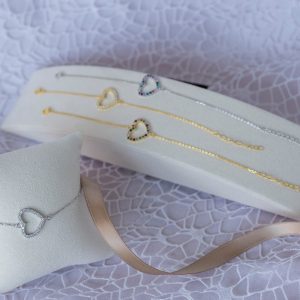 Pulseira em prata com coração