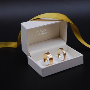 Aliança de casamento polida reta 4mm