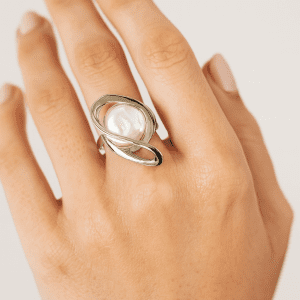 Anel em prata Majorica - Nó Clássico